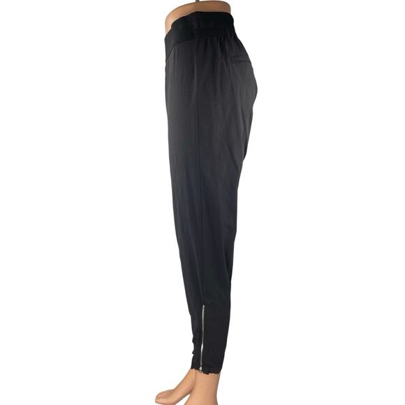Athleta Women's Black Elastic Waist Ankle Zip Tapered Activewear Sweatpants Sz 4 - Picture 2 of 5